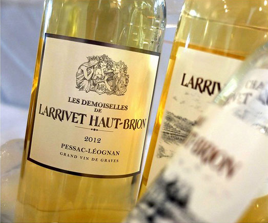 Un vin Larrivet Haut Brion, un grand cru servi au restaurant gastronomique la table de 3